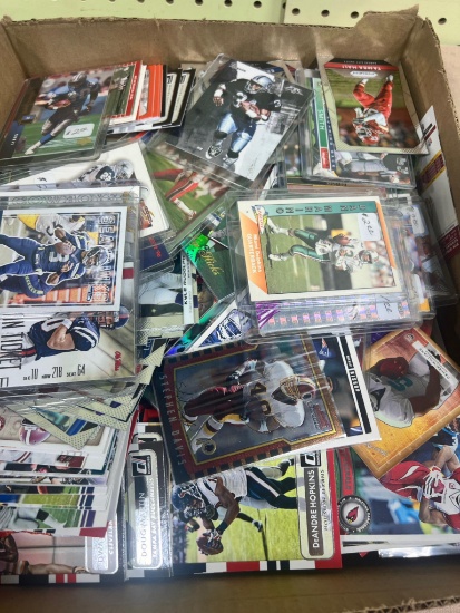 Sportscards Football card lot with stars in toploaders