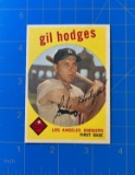 Gil Hodges  1959 Topps Baseball #270