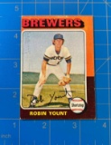 Robin Yount 1975 Topps Baseball #223 RC