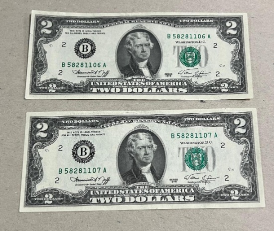 2- 1976 $2.00 Notes, w/ sequential serial numbers