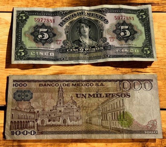 2- Vintage Mexico Banknotes, sells times the money