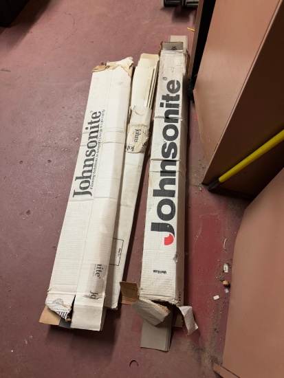 Vinyl Wall Baseboard 3 partial boxes