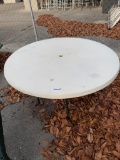 Round Fiberglass Table 48