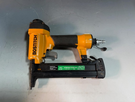 Bostitch Model SB-150SX Pneumatic Stapler
