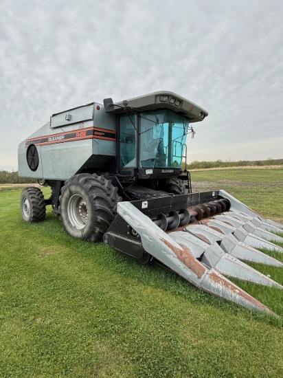 1997 Gleaner Combine, Model R62, 3257 hrs, corn head NOT INCLUDED