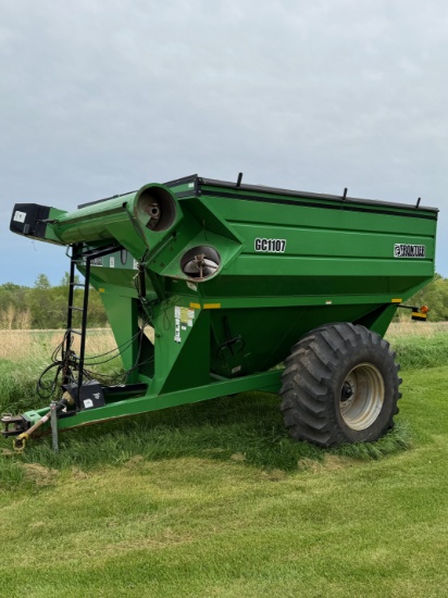 2006 Frontier GC1107 Grain Cart, Approximately 750 Bushel Capacity