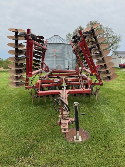 2000 case Disc, 23 ft Working Width