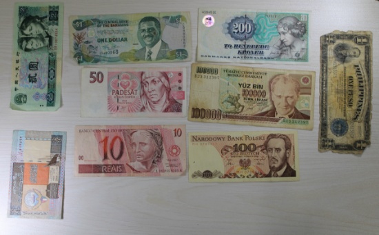 9- Vintage Foreign Banknotes, sells times the money