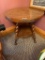 Table w/ Turned legs Round, 30