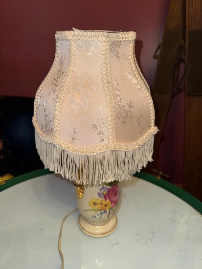 Vintage Table Lamp 18" tall