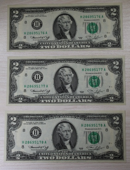 3- 1976 $2.00 Banknotes w/ sequential serial numbers, sells times the money