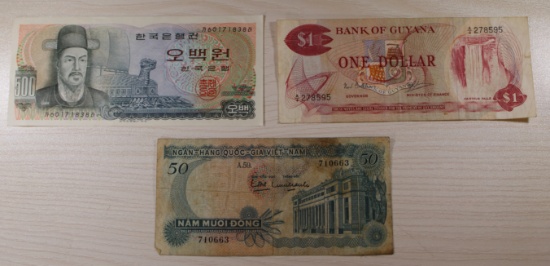 Korean 500 Won, Guyanese 1 Dollar, Vietnamese 50 Dong Currency Notes, sells times the money