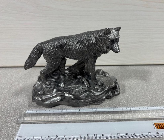 Wolf Pewter Ricker 1996 665/850 5" tall