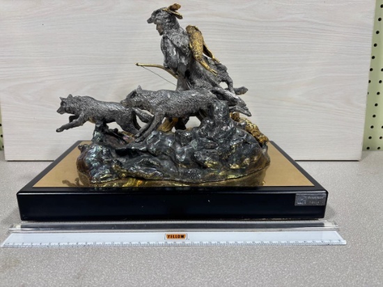 Indian Hunter w/ Wolves Ricker 1996 290/ 550 HEAVY Base 15" x 9", 11" Tall