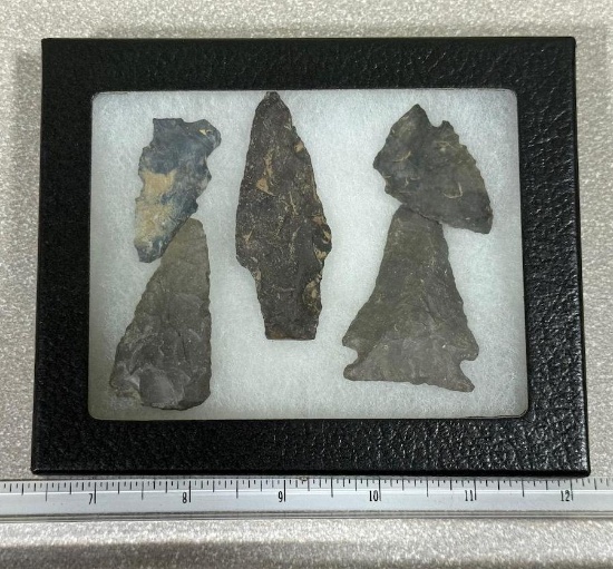Arrowheads and Artifacts - Frame 5 arrowheads from Fairfield Co Oh largest 2 1/2", Meadowood