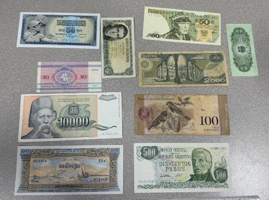 World Notes 10 in lot sells times the money