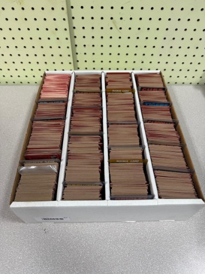 1986 Topps Baseball - 3200 ct box w/ top loaders great set building material!