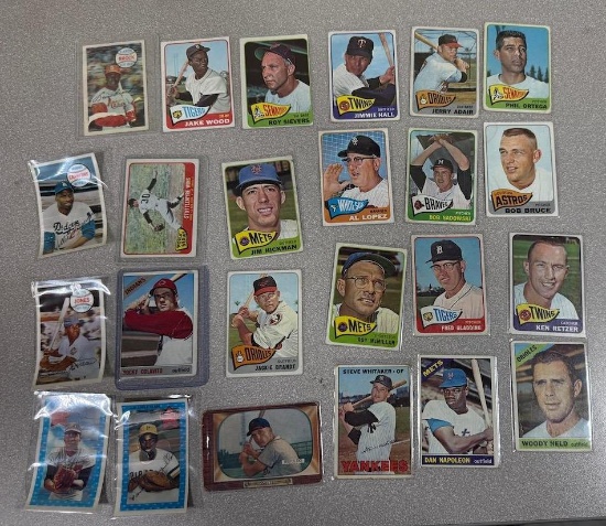 Vintage Baseball Lot of 24 , 1955 to 1971 most lower quality Brock, Colavito