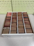 1986 Topps Baseball - 3200 ct box w/ top loaders great set building material!