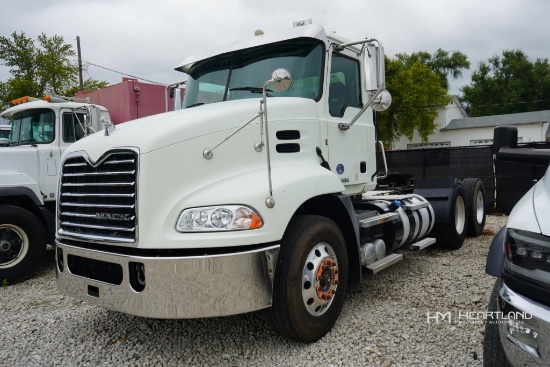2017 Mack Cxu613t T/a Daycab Truck Tractor