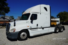 2011 Freightliner Cascadia T/A Sleeper Truck