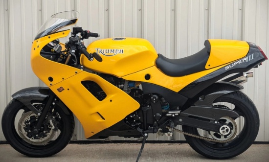 1995 TRIUMPH SUPER 3 900