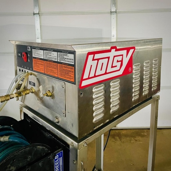 Hotsy 1700 Series 120V Cold Water Pressure Washer