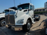 2018 Kenworth T880 Day Cab
