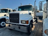 2007 MACK CHN 613 Day Cab Semi Tractor