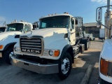 2005 MACK CV 713 Roll Off Truck