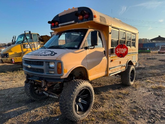 1999 Chevy Lifted 4x4 School Bus