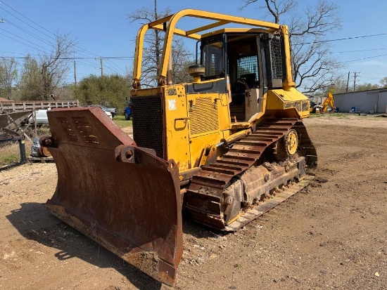 2000 CAT D5M XL Crawler Dozer w/ VPAT 6 Way Blade