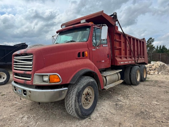 1998 Ford 9522 Dump Truck