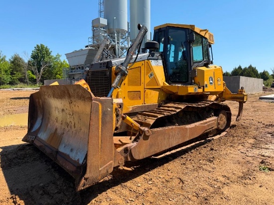 2014 John Deere 850K Crawler Dozer w/ Semi U Blade & 3 Shank Ripper & New JD Engine