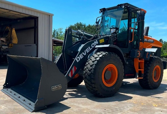 2023 Develon DL200 Wheel Loader