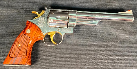 S&W  .44 mag.
