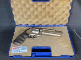 S&W  .44 mag