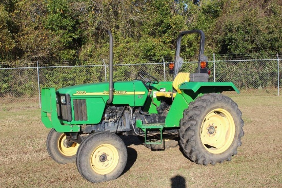 2006 John Deere 5103 2wd tractor