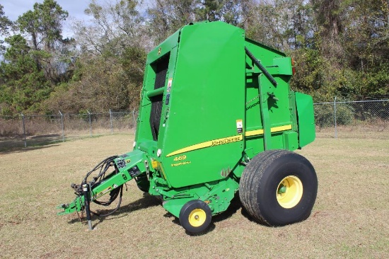 2013 John Deere 469 round baler