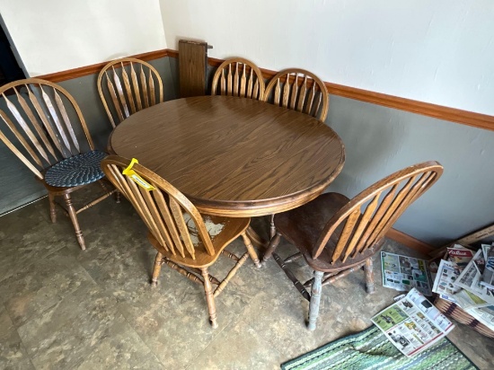 Kitchen table w/ 6 chairs