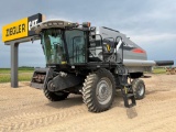 2007 Gleaner R65