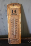 INTERNATIONAL HARVESTER THERMOMETER