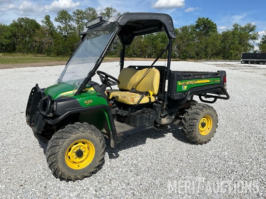 2013 John Deere 825I gator