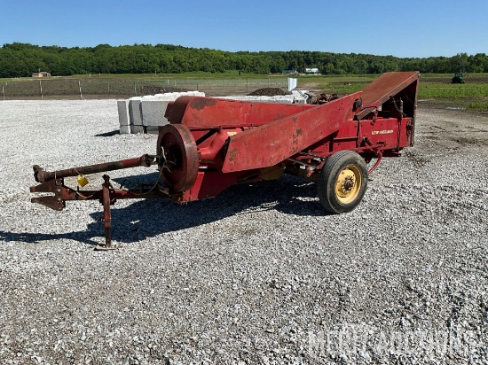 New Holland 268 square baler