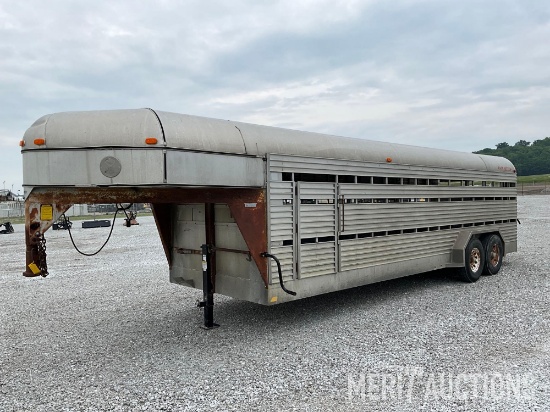 1992 K & O Mfg. Co. Aluminum Pace Setter...Livestock Trailer