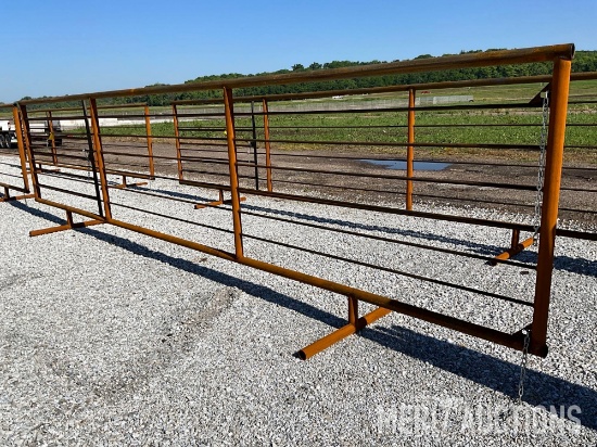 24ft. Free Standing Cattle Panel w/ 7ft. Swing Gate