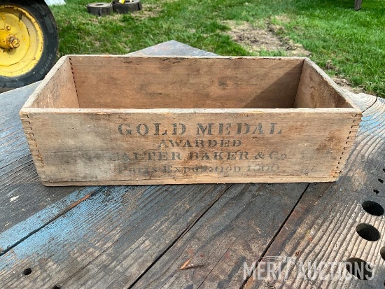 Gold Medal wooden box