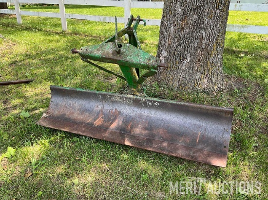 John Deere 6ft. 3pt. blade