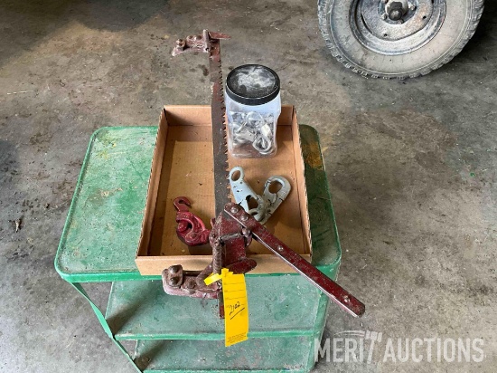 Fence stretcher & rope clips