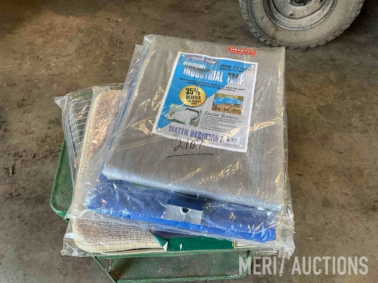 Quantity of tarps & seat cushion